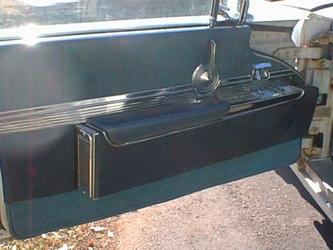 1960 Lincoln Premiere photo