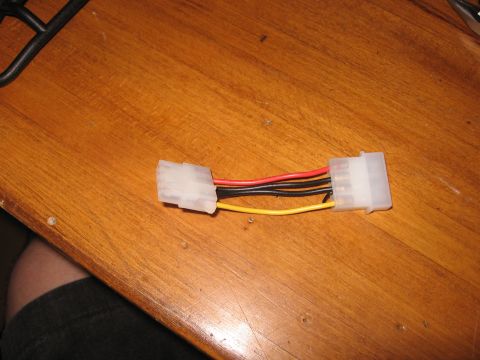 1990 Ford Bronco - This adapter cable connects computer power supply components.