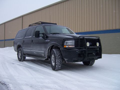 2003 Ford Excursion photo