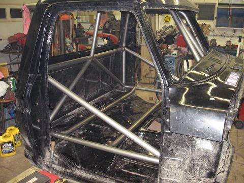 1977 Ford F-150 - This 1977 Ford F-150 cab shows a custom roll cage fitted inside the interior.
