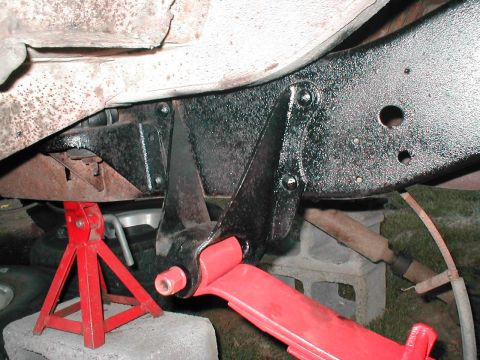 1979 Ford Bronco - i was all thinking or ways to prep the frame. well heres what i did, took a $1 can of gloss black, took a deep breath & started spraying