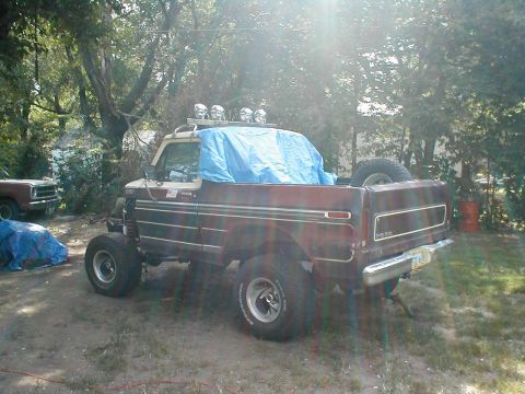 1979 Ford Bronco - is that cool or what?