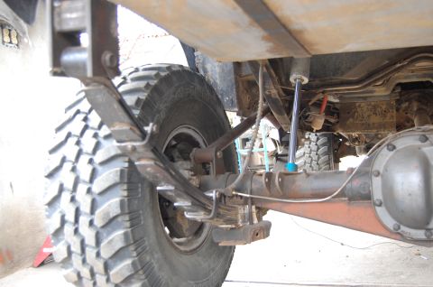1992 Ford Explorer - torque bar,