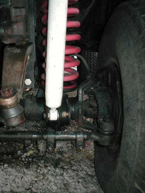 1979 Ford Bronco - you can see with the drivers side it looks like it will get dented too if i drop that side of the axle