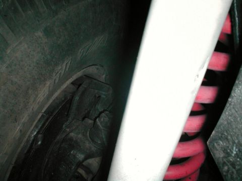 1979 Ford Bronco - you kinda see the dent here.