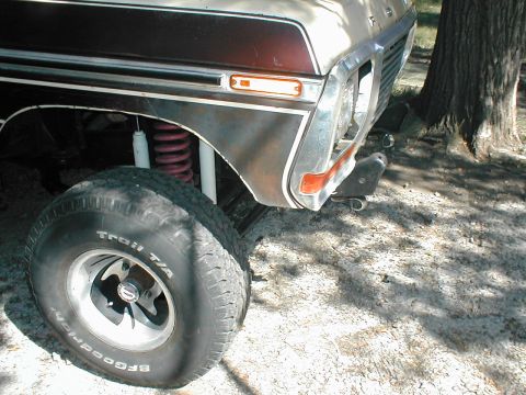 1979 Ford Bronco - well i havent done anything for a while since its was stole. heres what i did last. more cutting. good approach angle huh?