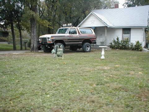 1979 Ford Bronco - and this is after he "sold it" to himself. then to another person. but that other person didnt want it, so they never bothered to get the t…