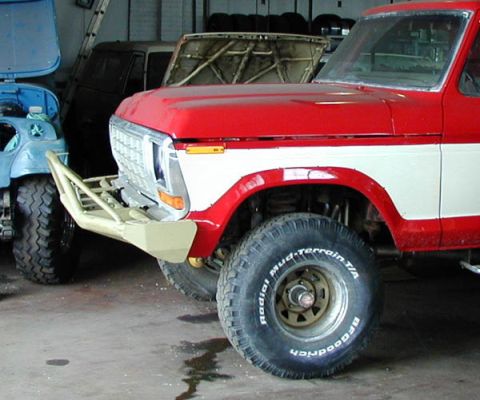 1979 Ford Bronco - i like it, looks beefy
