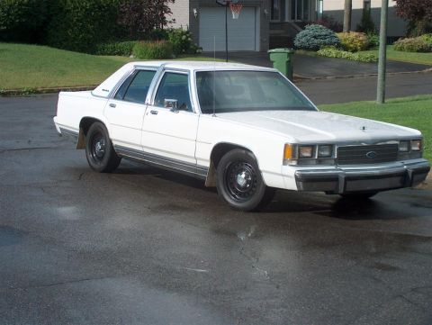 1990 Ford Crown Victoria LTD - Double exhaust - Stock for 5.0