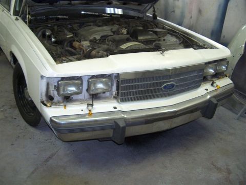 1990 Ford Crown Victoria LTD - Header Pannel