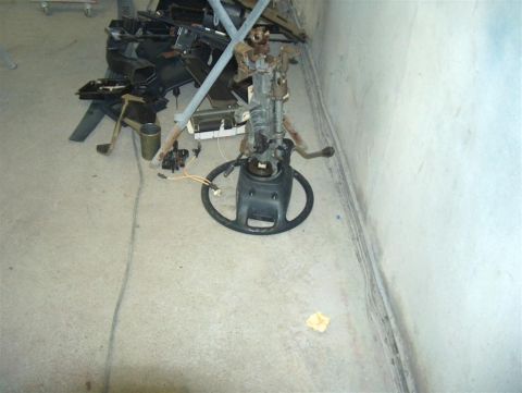 1990 Ford LTD Crown Victoria - Dash removed