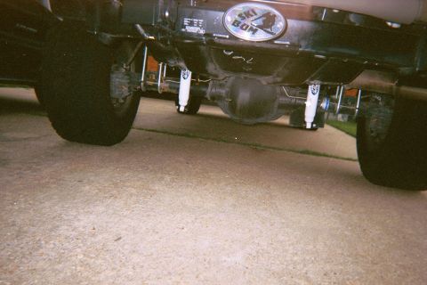 2002 Ford Excursion - rear shocks and blocks