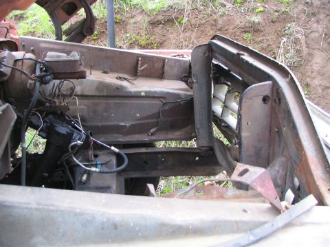 1983 Ford Bronco - Left inner fender