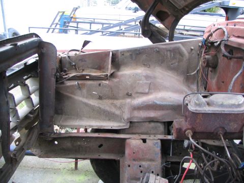 1983 Ford Bronco - Right inner fender