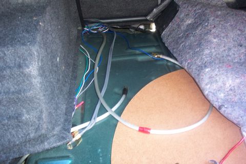 1998 Ford Taurus - wiring in trunk