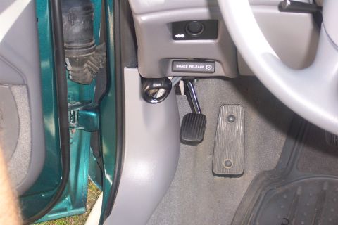 1998 Ford Taurus - the ONLY wire that you see from the inside...and if you have ever noticed...you can only see this when you bend down there to look