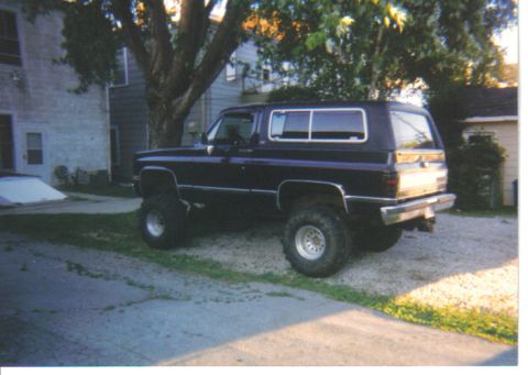 1990 Chevrolet Blazer - 3" body, 6" lift, 35" sx's