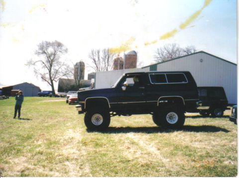 1990 Chevrolet Blazer - now on 38" sx's at farm hole '99