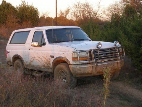 1992 Ford Bronco photo
