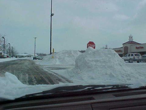 1995 Ford Taurus - another Drift at same shopping center, notice how it almost blocks the stop sign