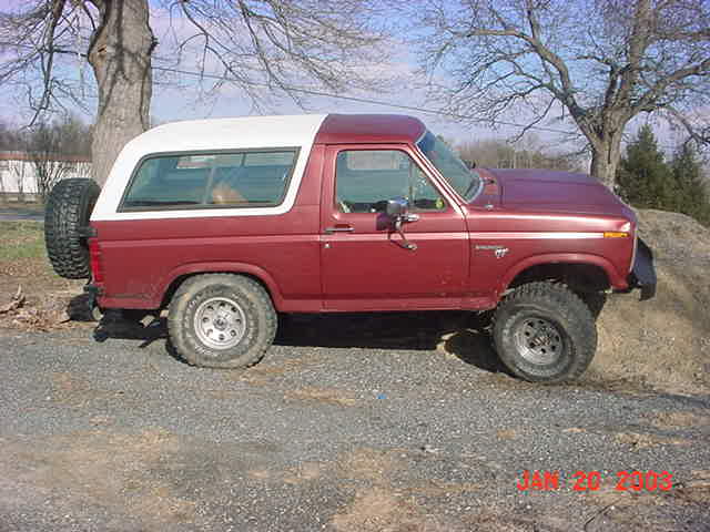 well I had to take off the 3 in body lift and make it a 2 in lift due to delaware state laws and i cant beilve it but the 35s still dont rub