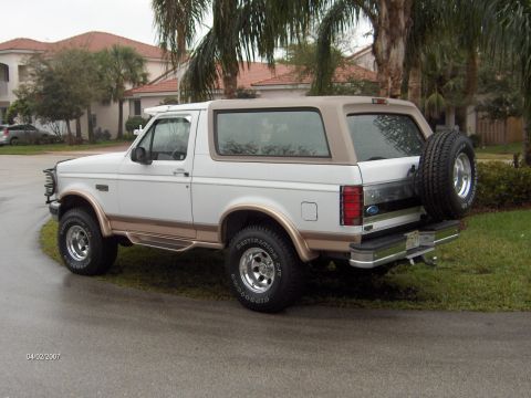 1996 Ford Bronco photo