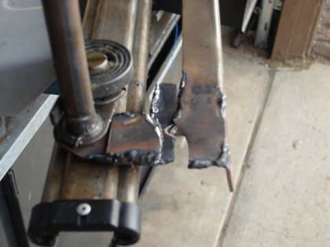 1983 Ford Bronco - here is a clear shot of the break and the patch