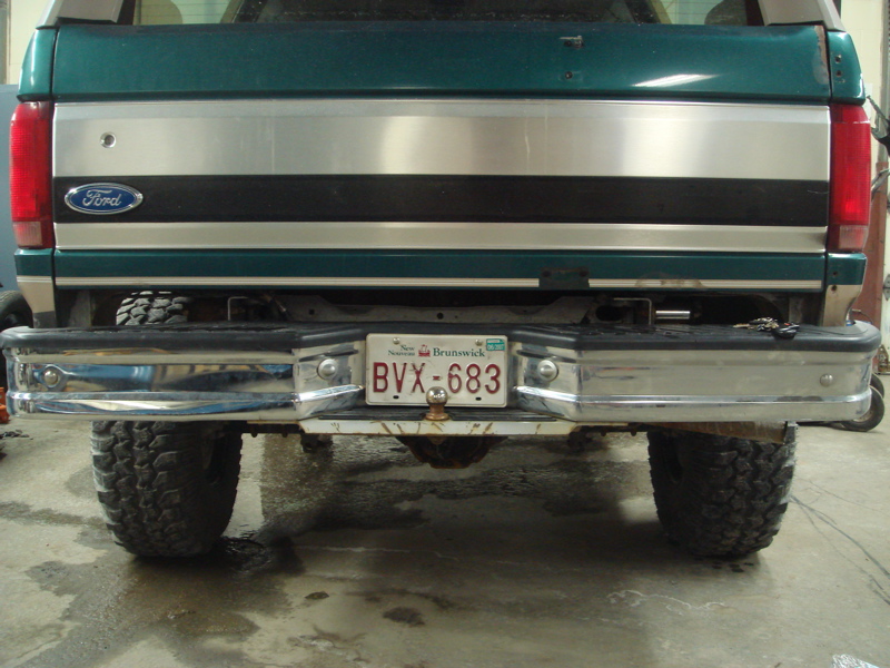 1996 Ford Bronco rear view with chrome bumper and Brunswick license plate BVX-683