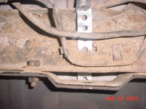 1980 Ford Bronco - here is a close up of the same pic as before showing the routing of the straps in the front