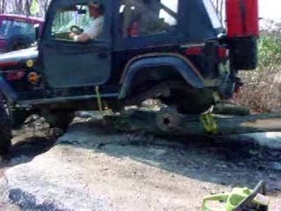 1980 Ford Bronco - recovery of a jeep yj with broken axle and no spares