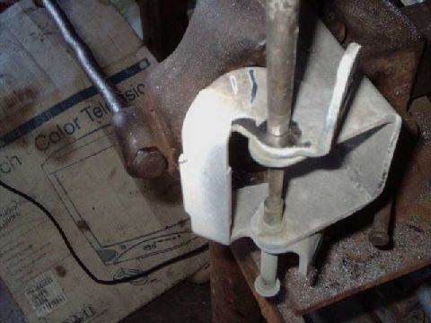 1984 Ford Bronco - punch out stock pin to separate hinge