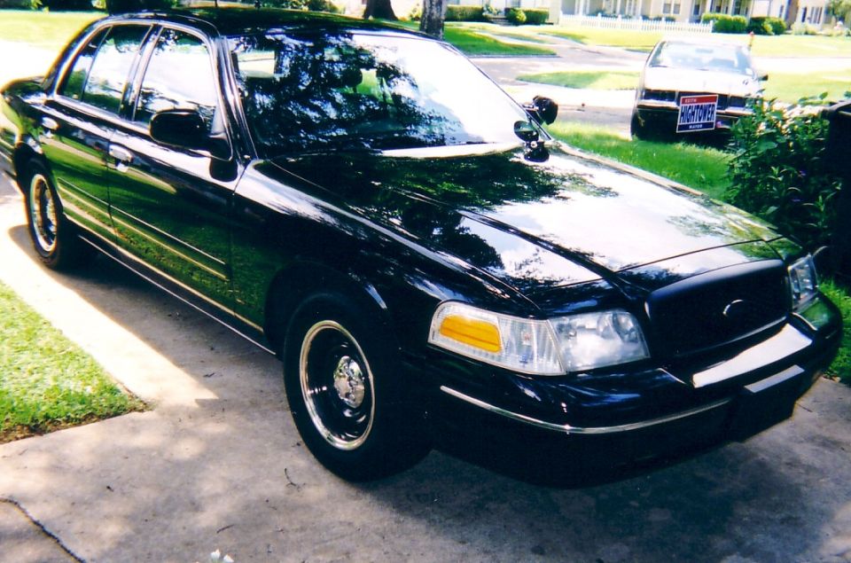 1998 Ford Crown Victoria “dahugo”