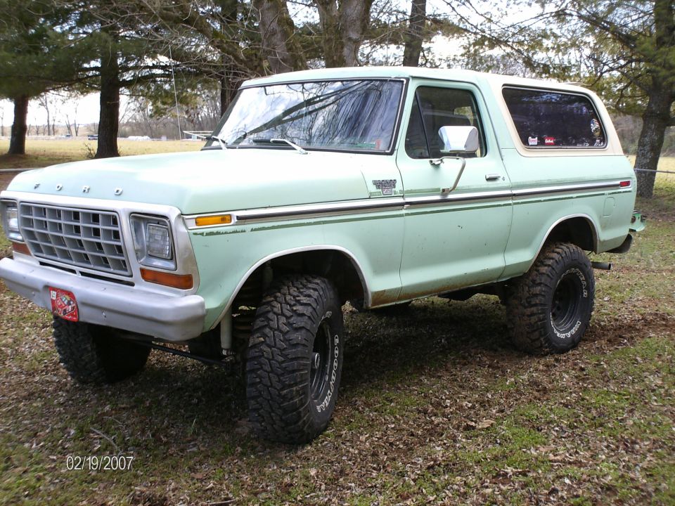 1979 Ford Bronco “Greeb Hornet”