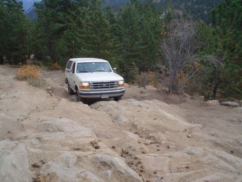 1992 Ford Bronco - Getting in position...