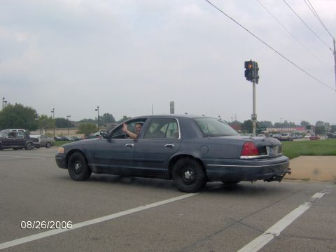 1998 Ford Crown Victoria - Lisa and the Vic