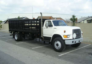 1999 Ford F-800 - example of F800 with a stack exhaust