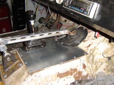 1971 Ford Bronco - cleaned up tunnel