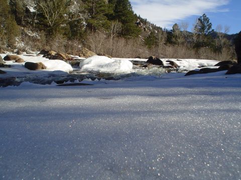 1992 Ford Bronco - Icy river...
