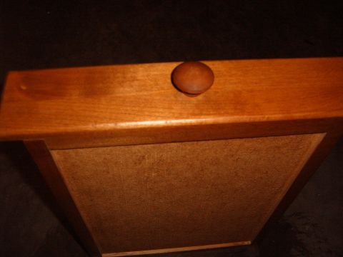 1988 Ford Bronco - A wooden drawer with a round knob is shown, with 'SUPERMOTORS' text visible at the bottom right.