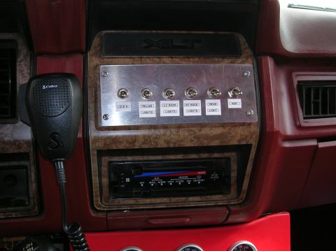 1985 Ford Bronco - switch panel