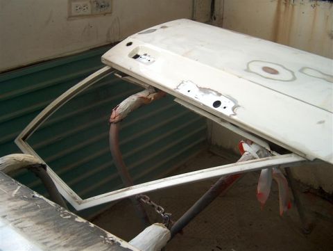 1990 Ford LTD Crown Victoria - Front door disassembled