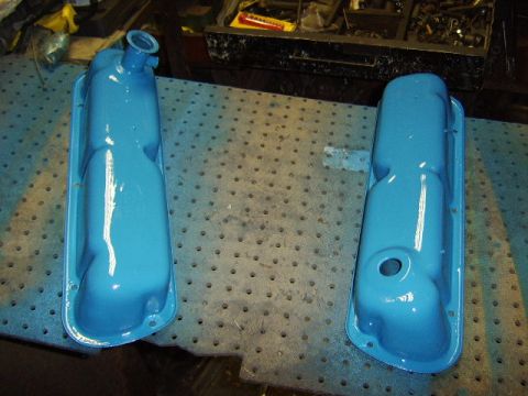 1989 Ford Bronco - my valve covers cleaned and painted
