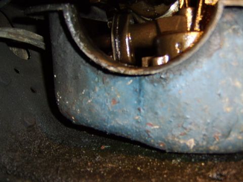 1989 Ford Bronco - a better shot of the connection between the pickup tube and the oil pump
