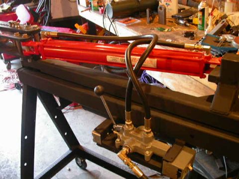 1990 Ford Bronco - 2 1/2" cylinder & valve all plumbed up.