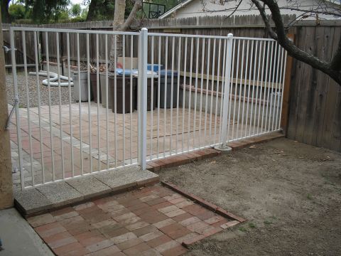 1990 Ford Bronco - fence and brick from Golds