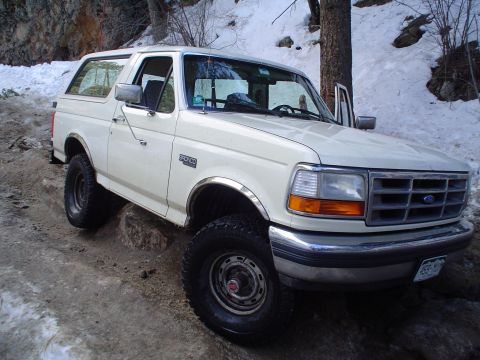 1992 Ford Bronco - STUCK! AHHHH!!!