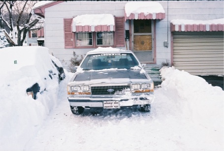 1989 Ford LTD Crown Victoria - All dug out. Man that was alot of work.