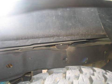 1996 Ford Bronco - fenderwells and frame rail (after)