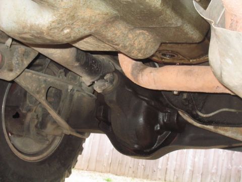 1996 Ford Bronco - front axle before paint