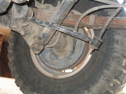 1996 Ford Bronco - leaf springs and shackles before